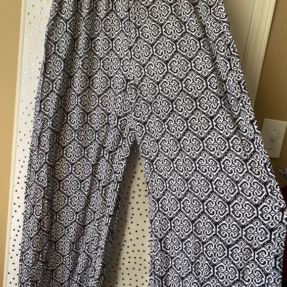 Double Click: Patterned Wide Leg Casual Soft Pants - Picture 2 of 8